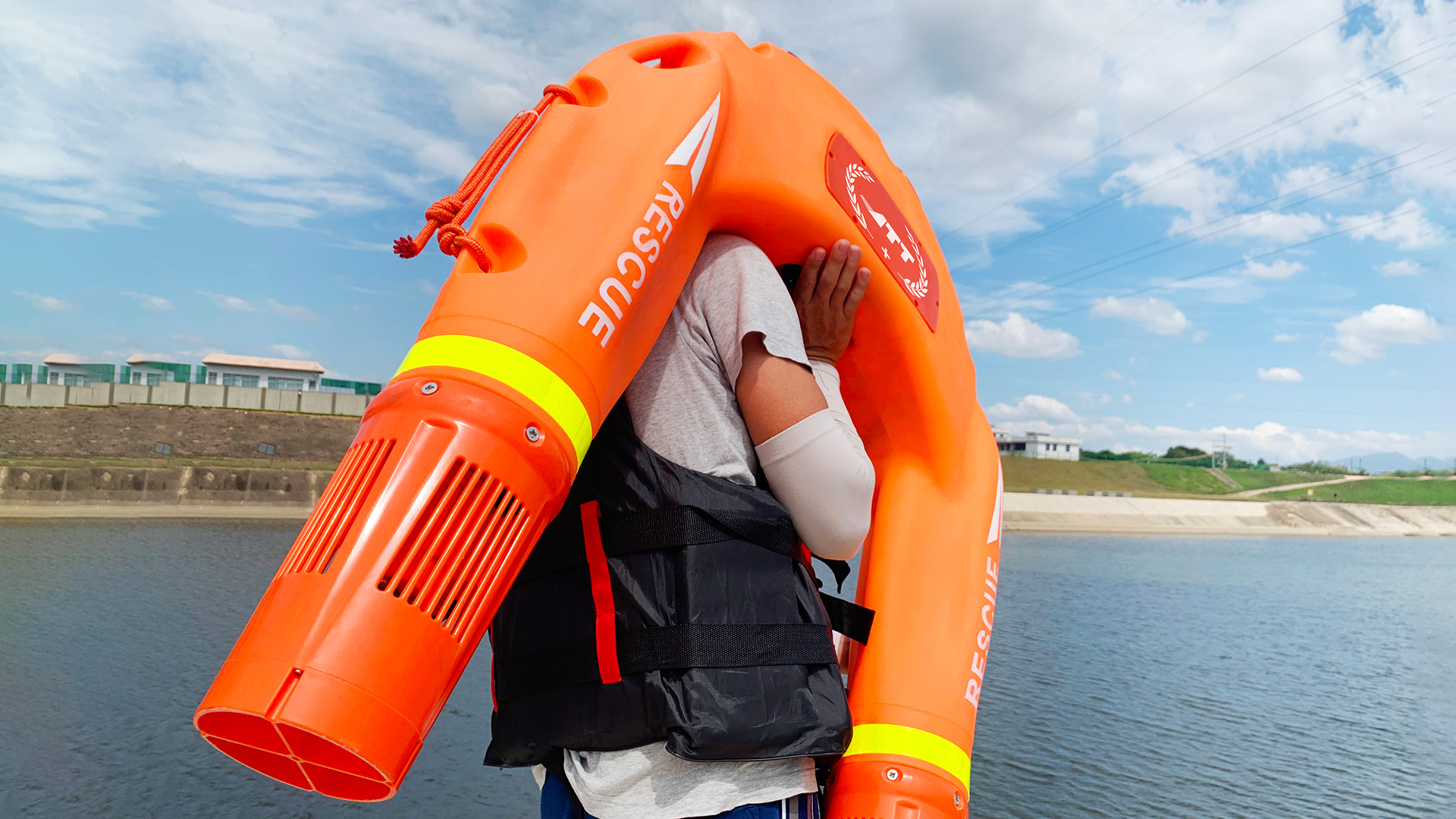 JTT-R2水上救援機器人